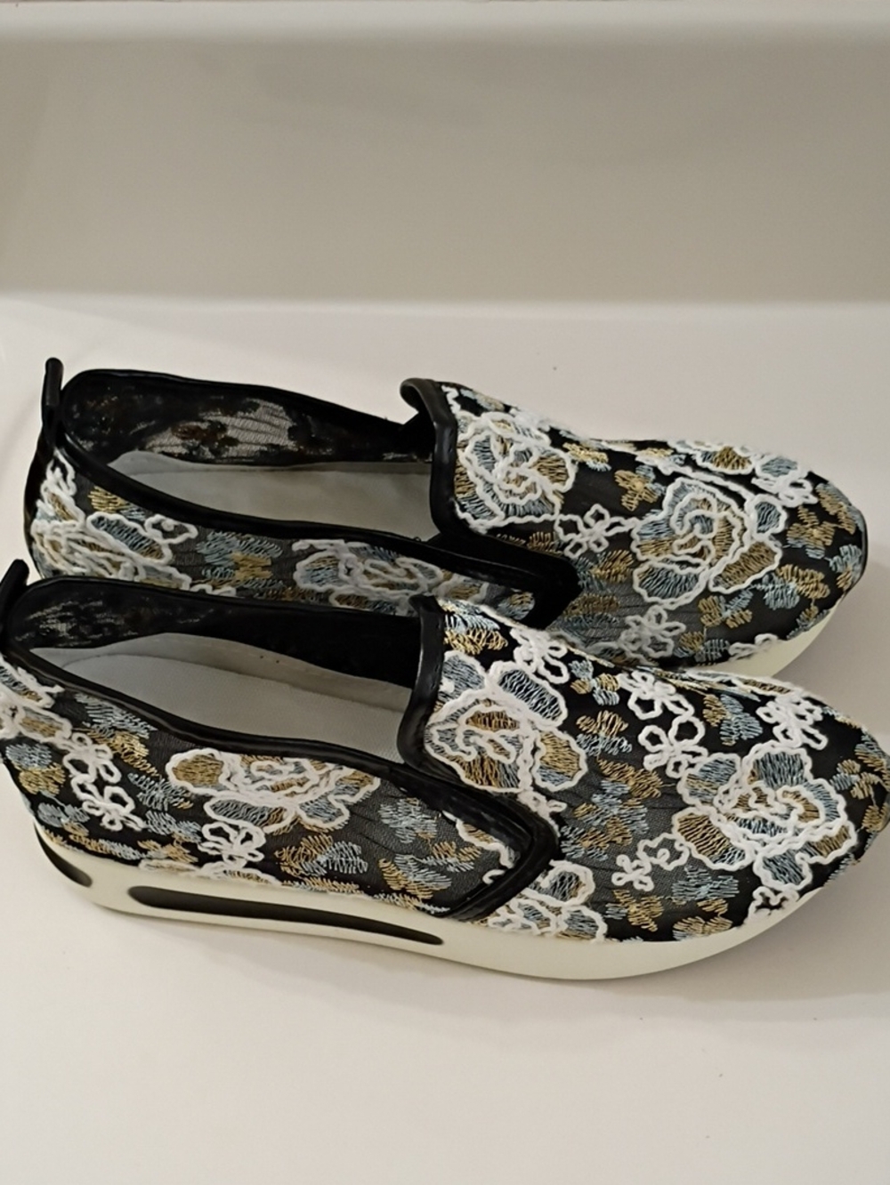 Black Lace-Embroidered Slip-On Mules with Gold & White Floral Accent